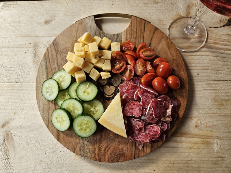 Borrelplank met gravering. - Afbeelding 2